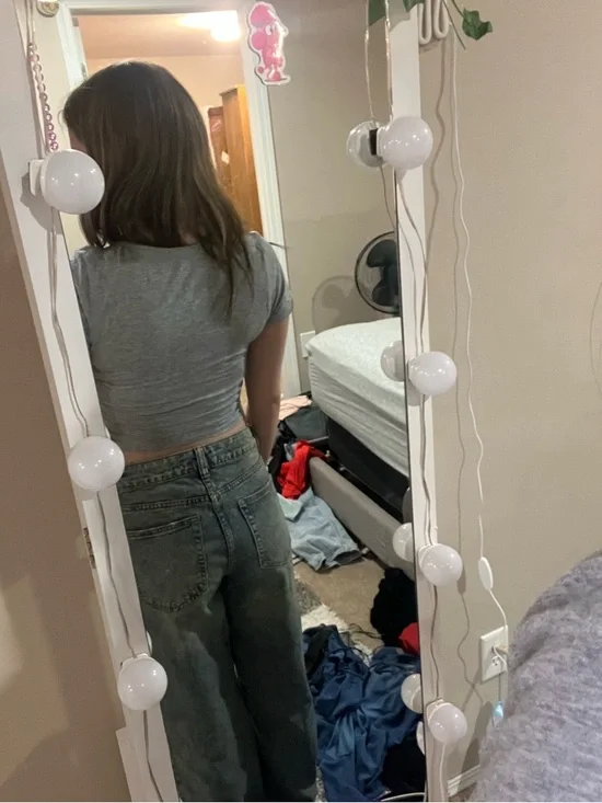 jeans - Picture 9 of 12